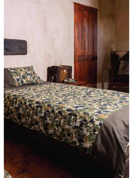 SNIPER AFRICA PIXELATE  CAMO DUVET COVER SET WITH PILLOW CASE