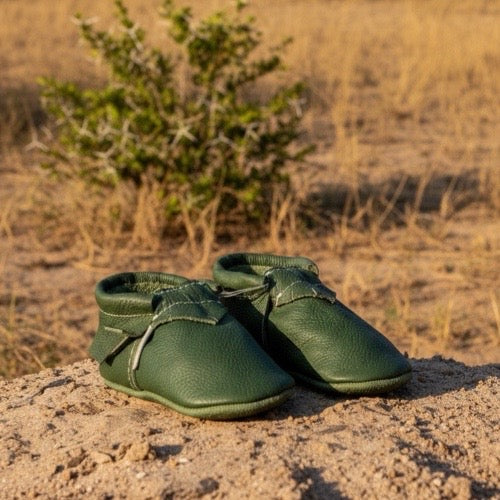 Classic fringe softsole vellies for infants- green