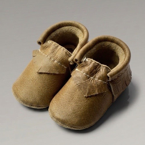 Classic fringe softsole vellies for infants- camel tan